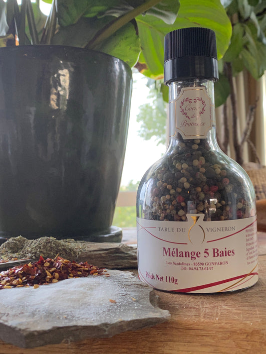 Zout met 5 soorten peper bessen