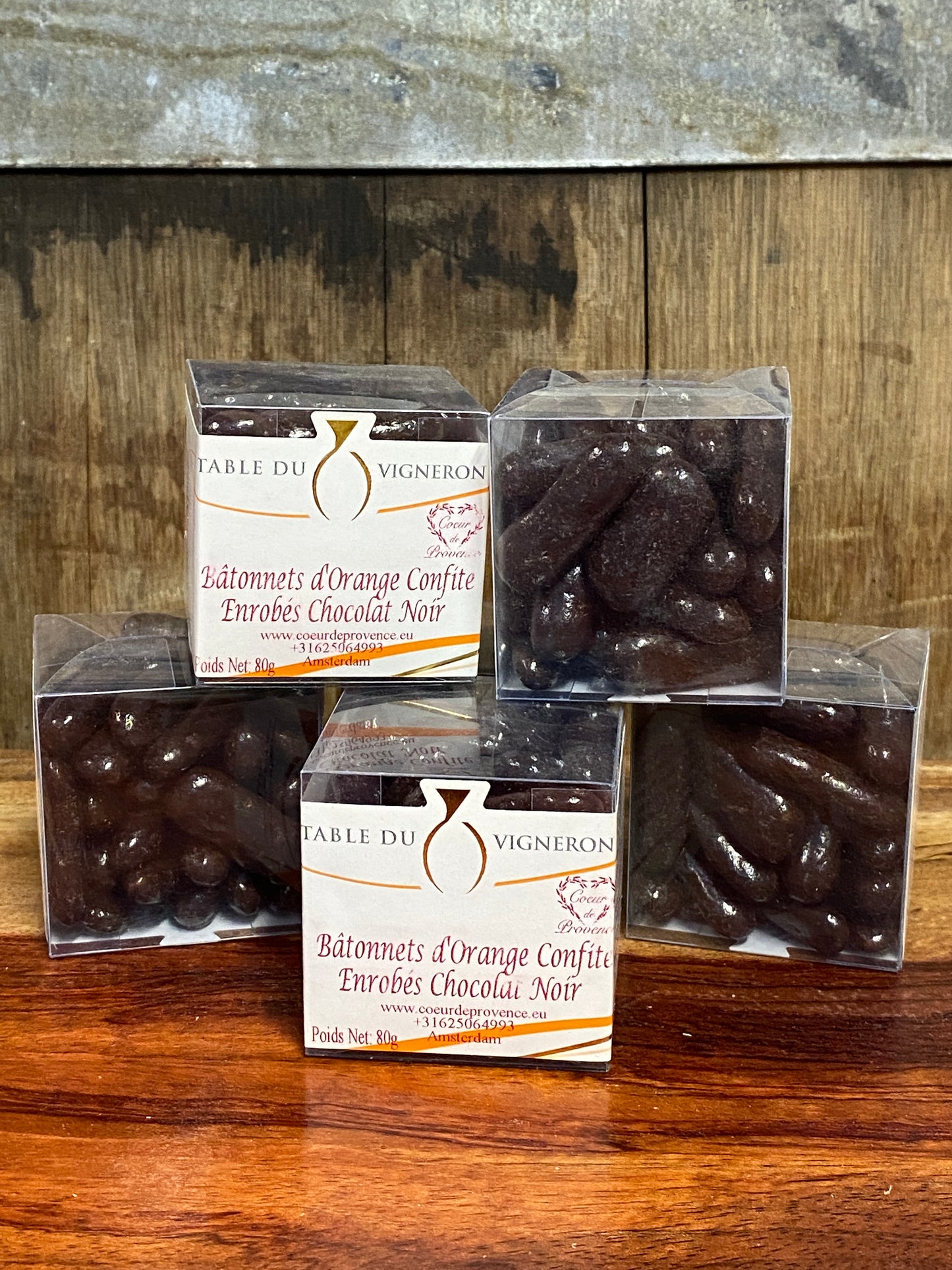 chocola gekonfijte sinaasappelsticks omhuld met pure chocola