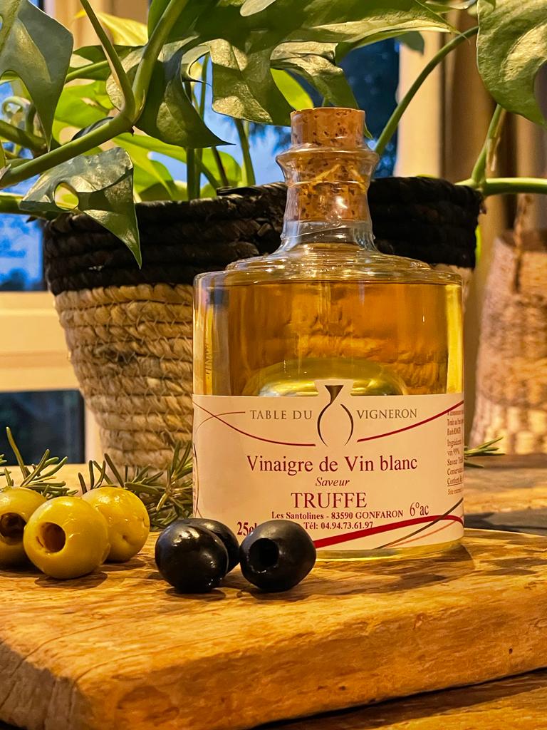 Wijnazijn met truffelsmaak